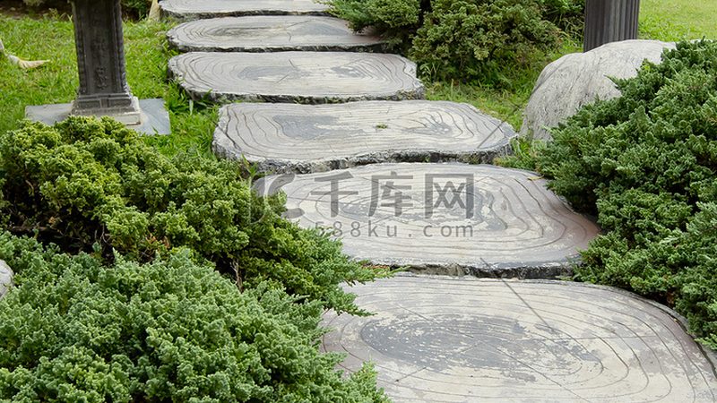 屋顶绿化草坪批发价格之谜：揭秘其背后的因素**
