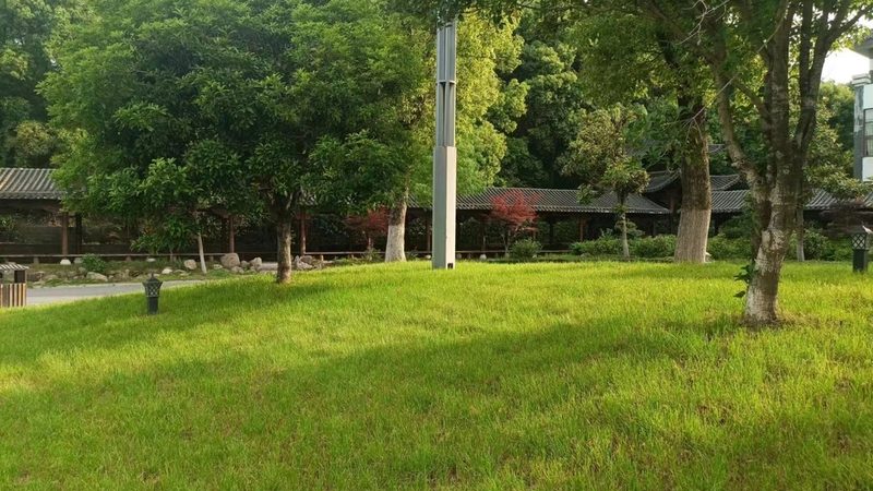 工厂绿化养护报价合理区间如何确定？**